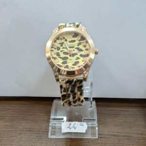 Дамски часовник Geneva с тигров дизайн на циферблата и каишката.1