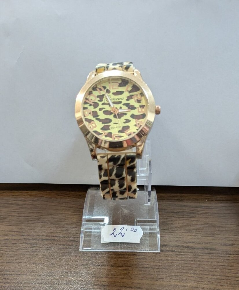 Дамски часовник Geneva с тигров дизайн на циферблата и каишката.1
