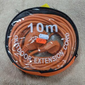 Гумиран удължител 10 метра, водоустойчив, подходящ за използване на открито и в мокри условия.