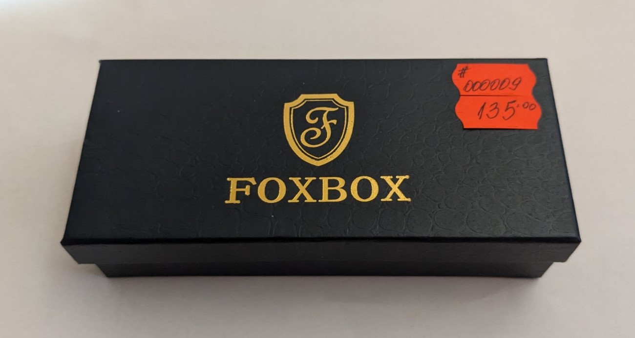 Кварцов ръчен часовник FOXBOX с елегантен дизайн, изчистен циферблат и надежден механизъм за точно времеизмерване.2