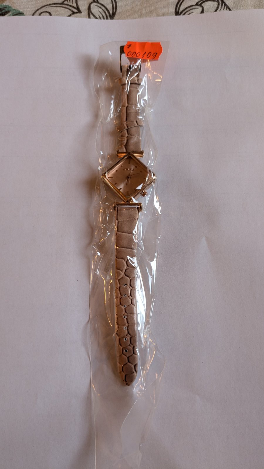Ромбоиден дамски часовник - Image 3