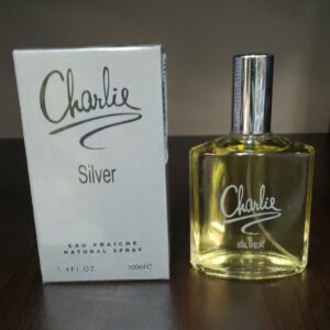 Флакон и опаковка на парфюма Charlie Silver Eau Fraîche, 100 мл, с изчистен дизайн и сребриста капачка.