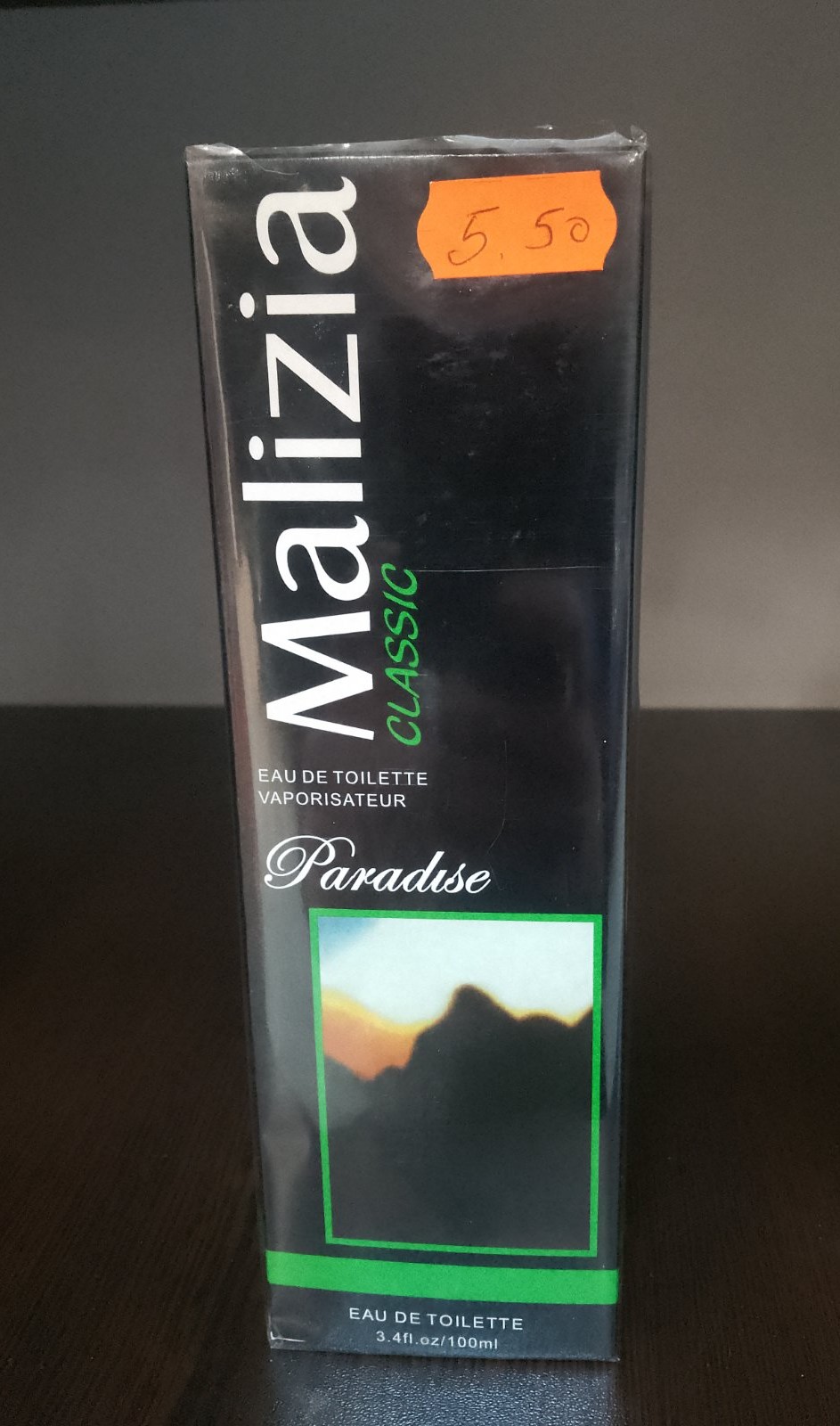 Тоалетна вода Malizia Classic Paradise, 100 мл, в стилен флакон с зелен капак и черна опаковка с натурален дизайн.1