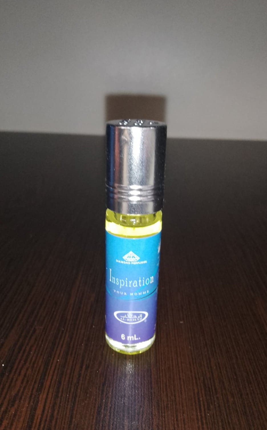 Флакон и опаковка на мъжкия концентриран парфюм Inspiration Pour Homme от Diamond Perfumes, 6 ml, без съдържание на алкохол.1