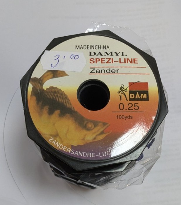 Ролка рибарска струна Zander Spezi-Line Damyl 0.25mm с обозначения за диаметър и марка.