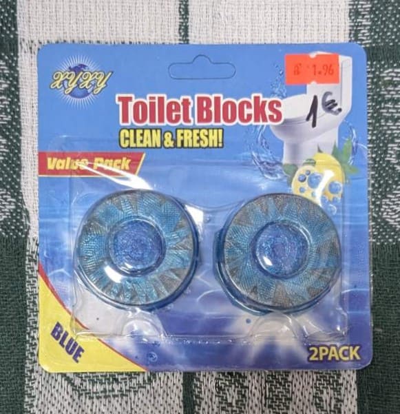 Опаковка на TollenBlocks BLUE 2PACK – тоалетни блокчета за чистота и свежест.