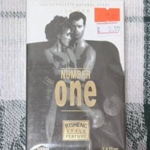 Луксозна кристална бутилка Risheng Style "Number One" Hertume със златен капак на черен фон.