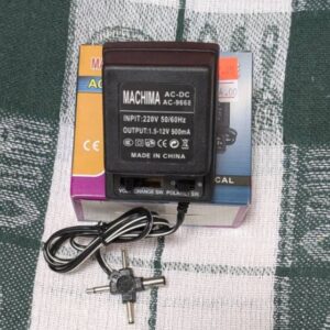 Универсален адаптер MACHIMA AC-9668 с регулируемо напрежение 1.5V–12V и максимален ток 500mA