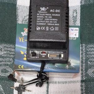 Универсален адаптер YE-328 с регулируемо напрежение 1.5V–12V и 1000mA